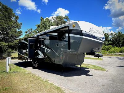 2012 Keystone Montana Big Sky - Photo 1