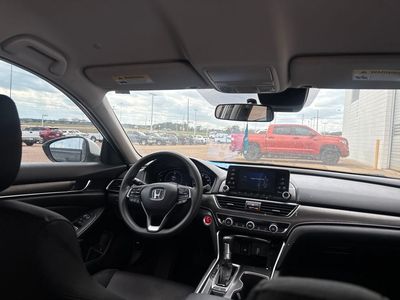 2020 Honda Accord - Photo 25