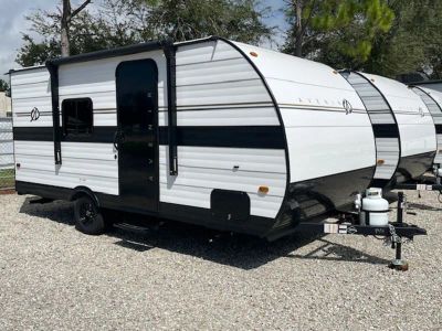 2025 Cruiser Rv - Photo 2