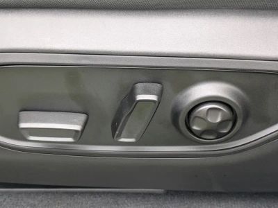 2025 Jeep Grand Cherokee — photo 18 view