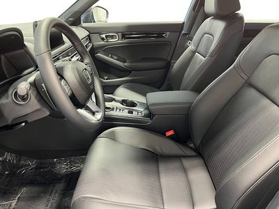 2026 Honda Civic Hatchback Hybrid - Photo 13