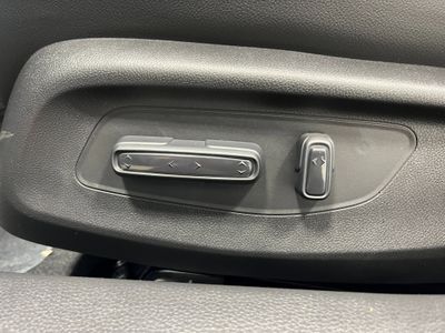 2026 Honda Civic Hatchback Hybrid - Photo 14