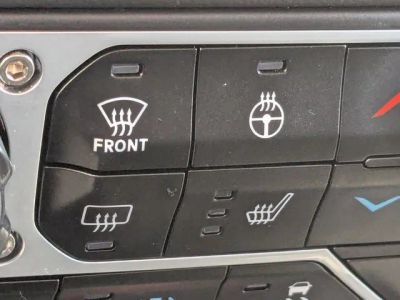 2025 Jeep Wrangler — photo 23 view