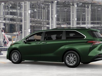 2026 Toyota Sienna — detail view