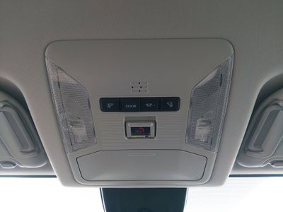 2024 Toyota RAV4 - Photo 22