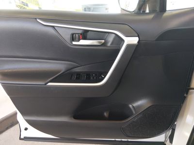 2024 Toyota RAV4 - Photo 21