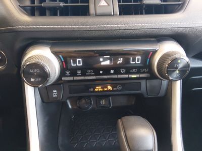 2024 Toyota RAV4 - Photo 19