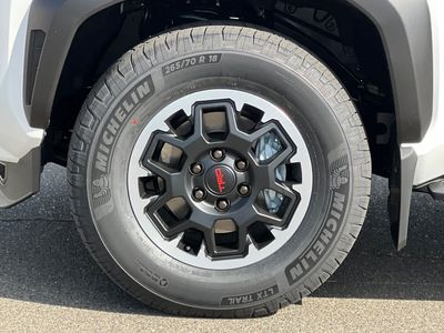2026 Toyota 4Runner i-FORCE MAX - Photo 32