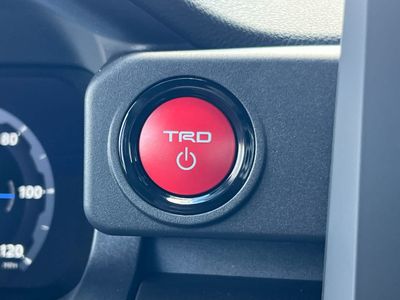 2026 Toyota 4Runner i-FORCE MAX - Photo 24