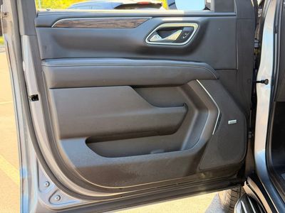 2021 Chevrolet Suburban Premier — photo 26 view