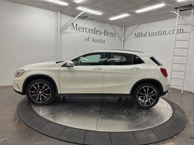 2017 Mercedes-Benz GLA - Photo 4