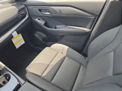 2026 Nissan Rogue — photo 16 view