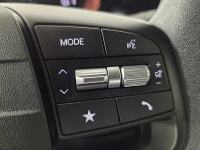 2025 Kia K4 — photo 17 view