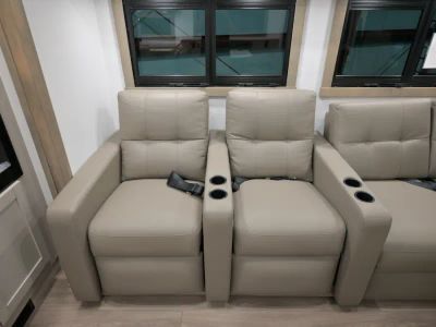 2027 Entegra VISION XL — photo 19 view