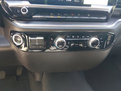 2025 GMC Sierra 1500 - Photo 13