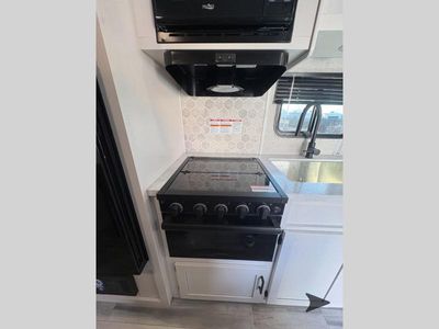 2024 Wayfinder RV Go Play — photo 21 view