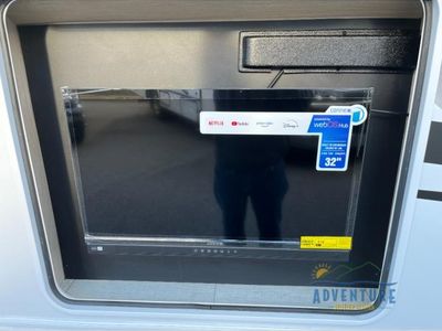 2026 Coachmen Leprechaun Ford 450 - Photo 6