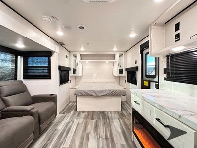 2026 Jayco Jay Flight SLX - Photo 13