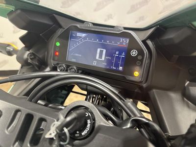 2026 Yamaha YZF-R3 - Photo 9