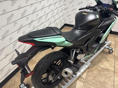 2026 Yamaha YZF-R3 - Photo 11