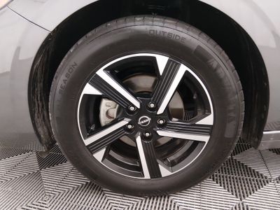 2024 Nissan Sentra — photo 10 view