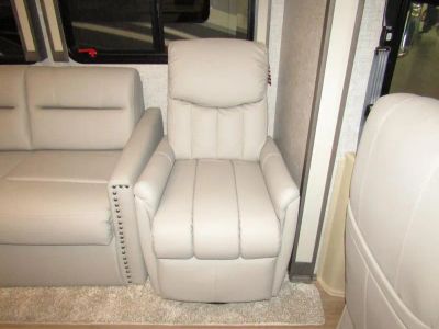2023 Tiffin ALLEGRO RED - Photo 6
