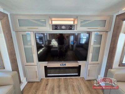 2026 Paradigm 385FL — photo 25 view