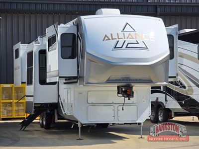 2026 Paradigm 385FL — front three-quarter view