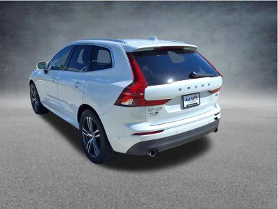 2019 Volvo XC60 — interior view
