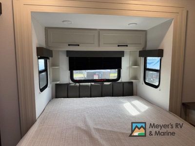 2026 Grand Design Momentum G-Class - Photo 19