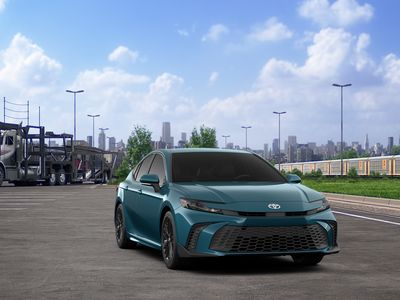 2026 Toyota Camry - Photo 18