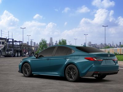 2026 Toyota Camry - Photo 8