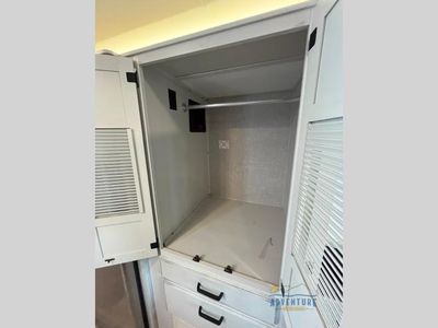 2023 Entegra Coach Vision XL - Photo 10