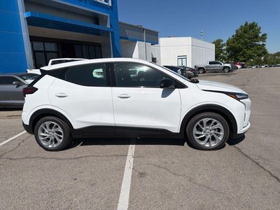 2027 Chevrolet Bolt - Photo 2