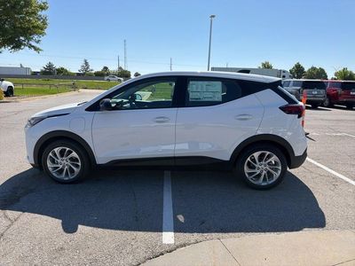 2027 Chevrolet Bolt - Photo 6