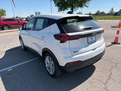 2027 Chevrolet Bolt - Photo 5