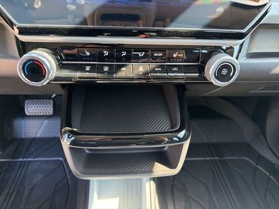 2027 Chevrolet Bolt - Photo 28