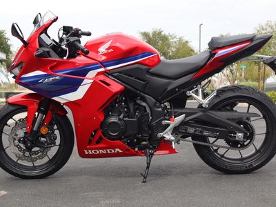 2025 Honda CBR500R - Photo 7