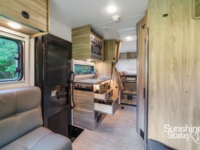 2026 Winnebago Ekko - Photo 10