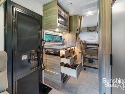 2026 Winnebago Ekko - Photo 18