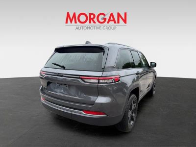 2026 Jeep Grand Cherokee — engine compartment view