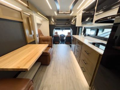 2026 Newmar FREEDOM AIRE - Photo 3