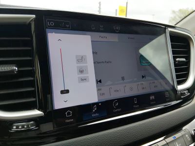 2023 Chrysler Pacifica — photo 18 view