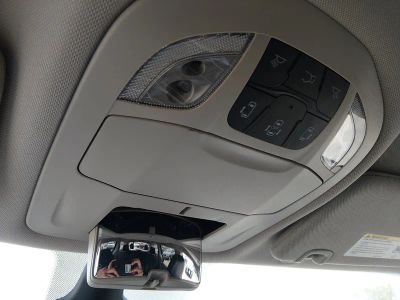 2023 Chrysler Pacifica — photo 19 view