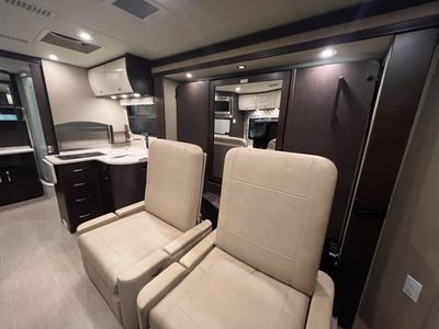 2016 Leisure Travel Vans UNITY - Photo 5