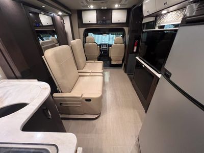 2016 Leisure Travel Vans UNITY - Photo 15