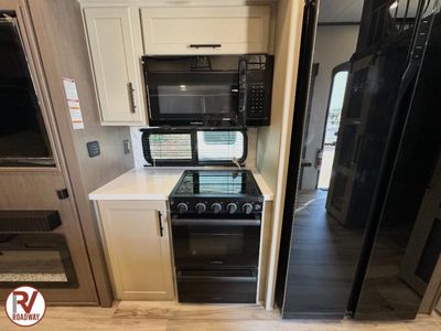 2027 Cougar 360MBI - Photo 23