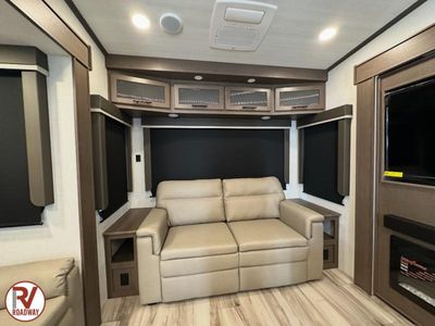 2027 Cougar 360MBI - Photo 18