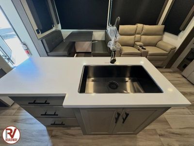 2027 Cougar 360MBI - Photo 22