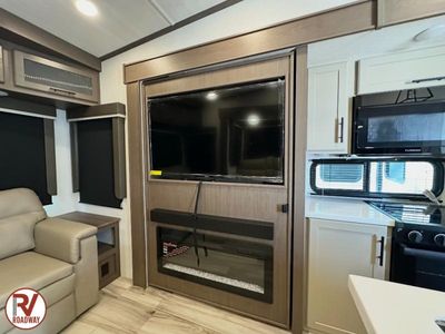 2027 Cougar 360MBI - Photo 21